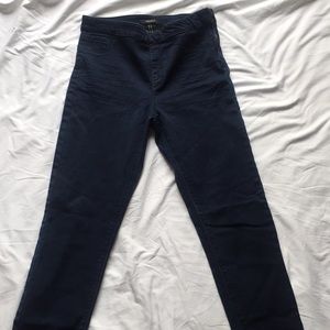 High waited jeans with crop tank